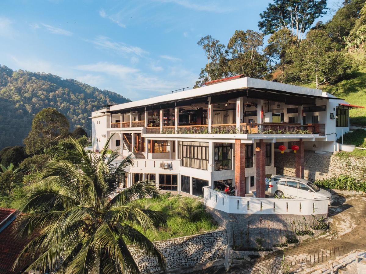 Ellin Forest Karaoke & Pool Resort Bukit Tinggi 벤통 외부 사진