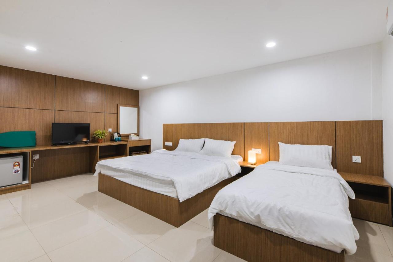 Ellin Forest Karaoke & Pool Resort Bukit Tinggi 벤통 외부 사진